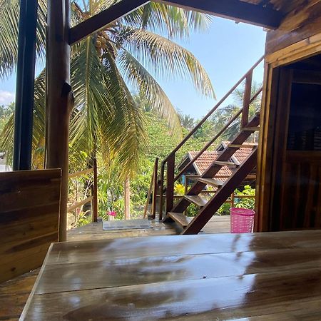 Surf Beach Hotel Arugam Bay Exterior foto