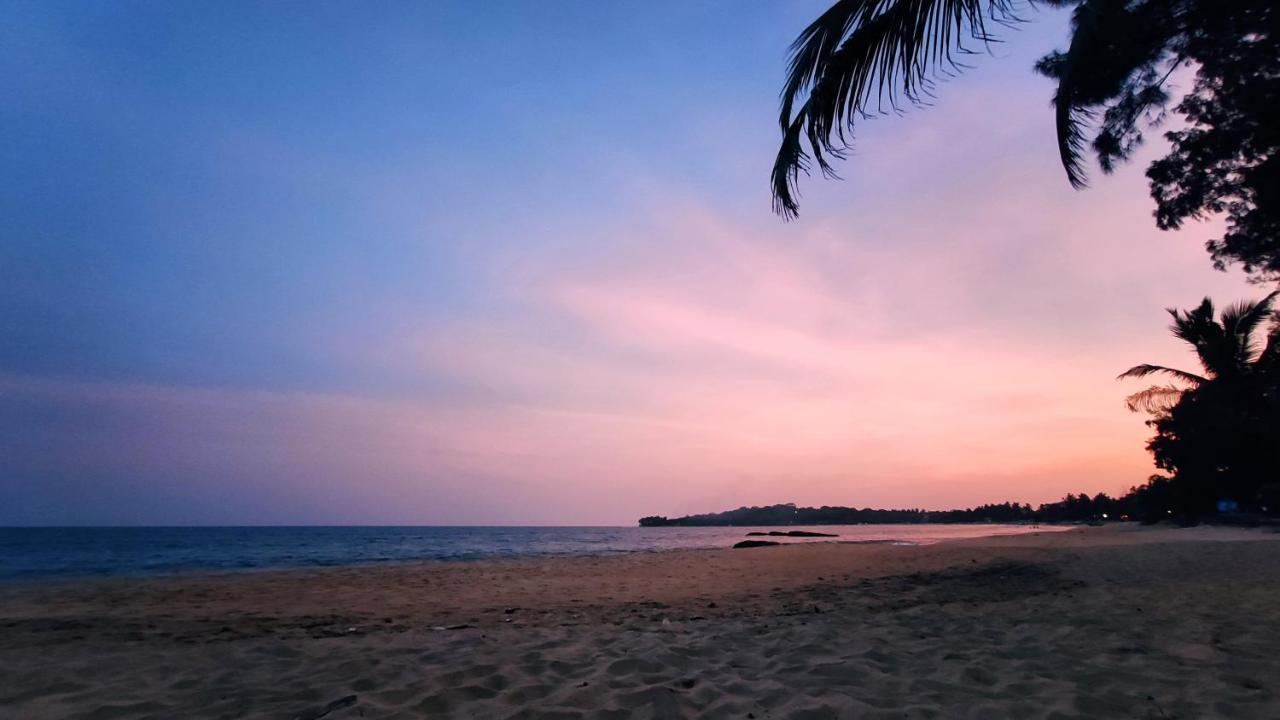 Surf Beach Hotel Arugam Bay Exterior foto