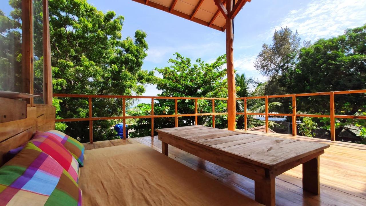 Surf Beach Hotel Arugam Bay Exterior foto