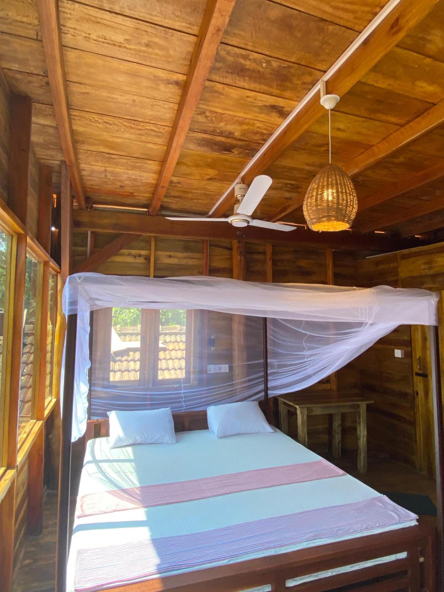 Surf Beach Hotel Arugam Bay Exterior foto
