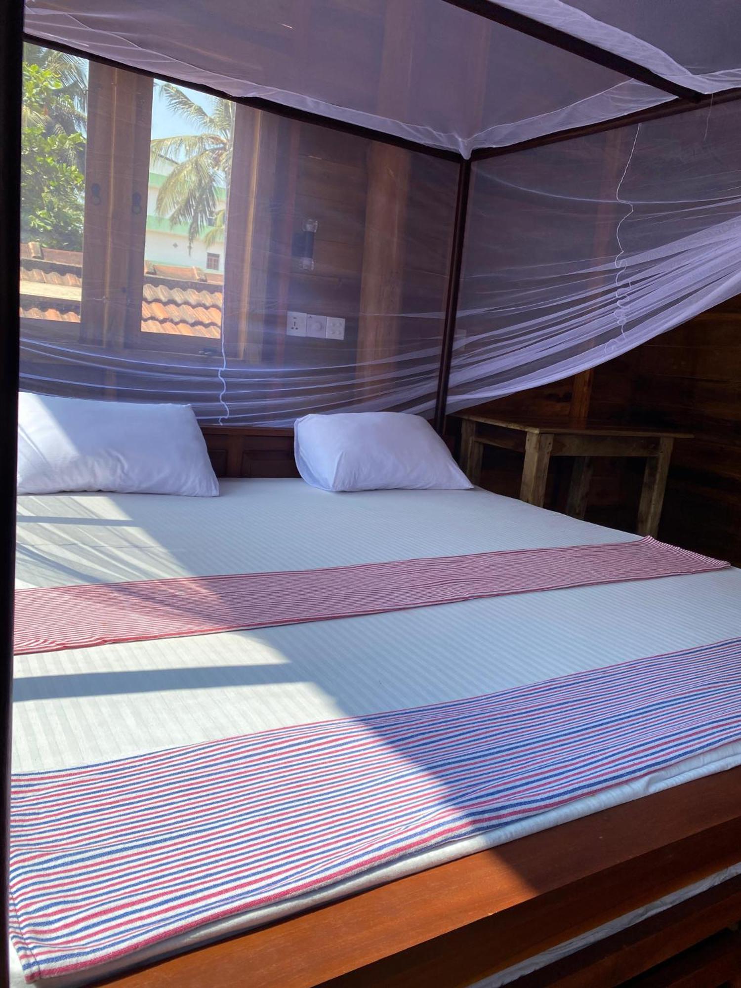 Surf Beach Hotel Arugam Bay Exterior foto